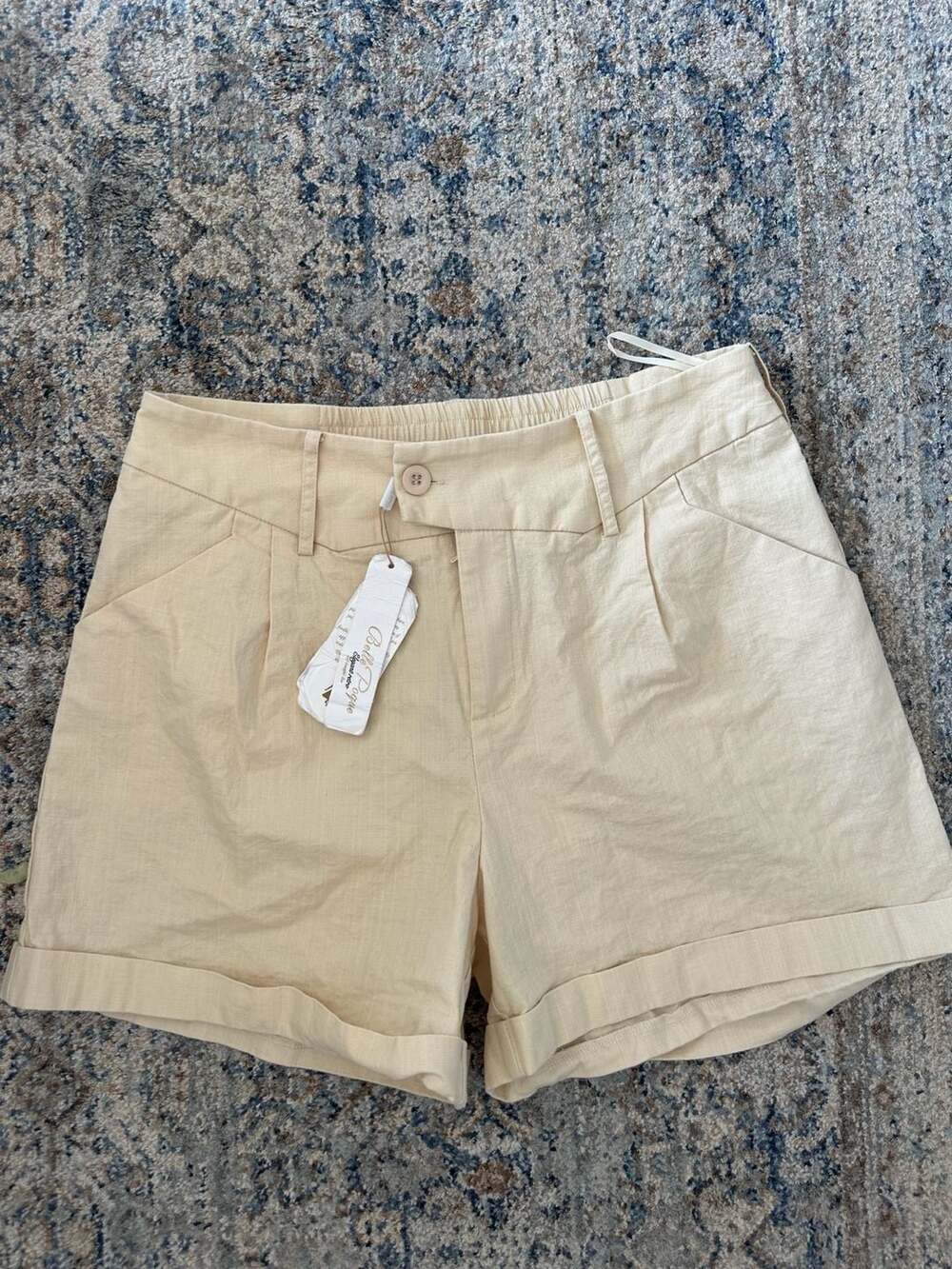 NWT Belle Poque Women High Waist Pleated Rolled Cuff Casual Shorts XL Beige